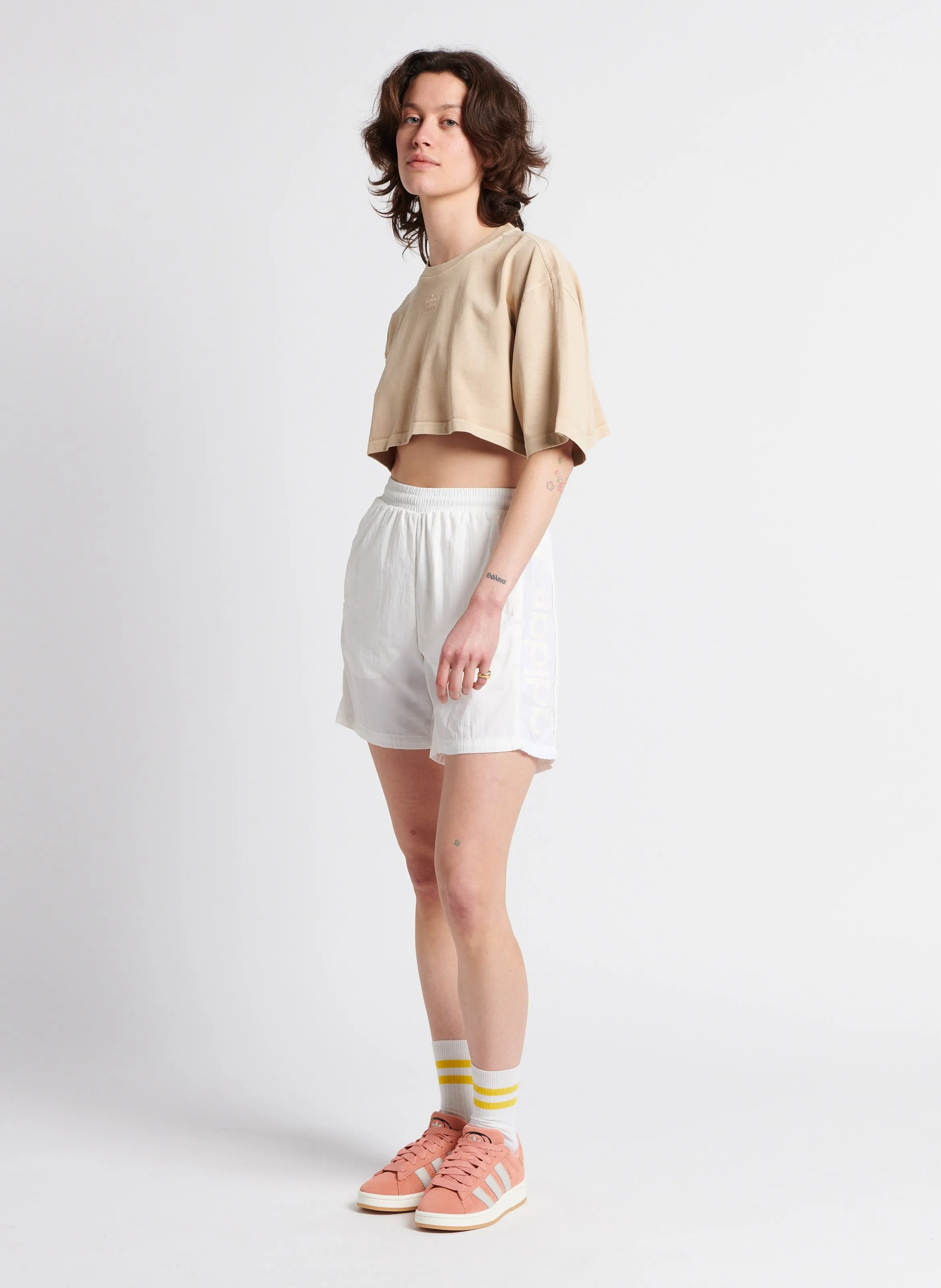 ADIDAS Camiseta corta de algodón de deporte en beige