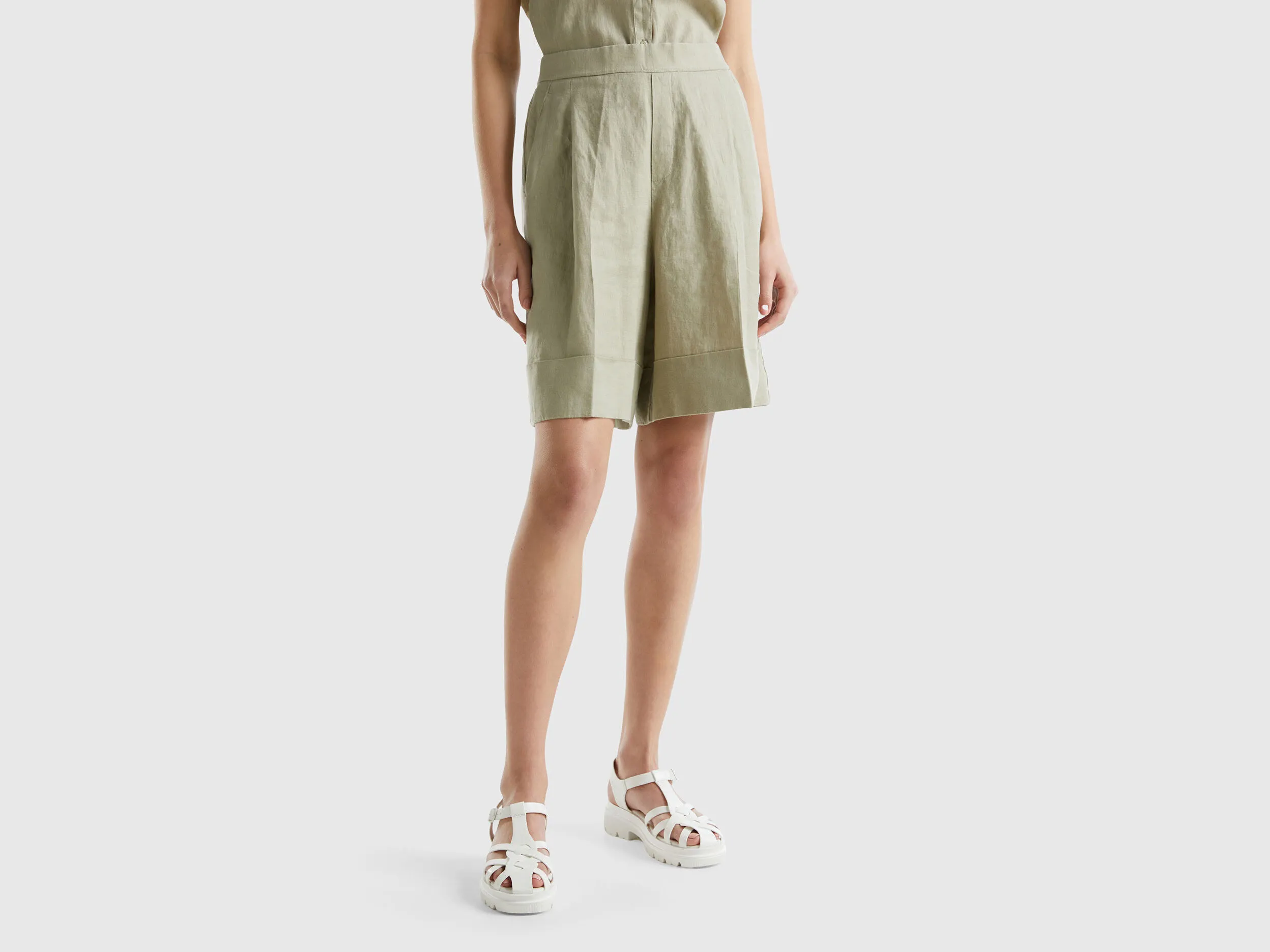 Bermudas de 100 % lino con vuelta