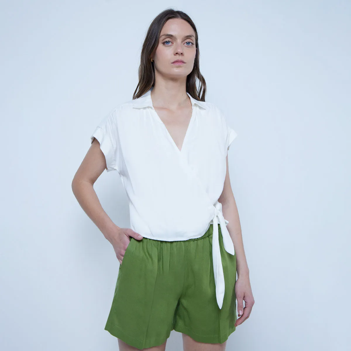 Blusa Con Cuello Camisero