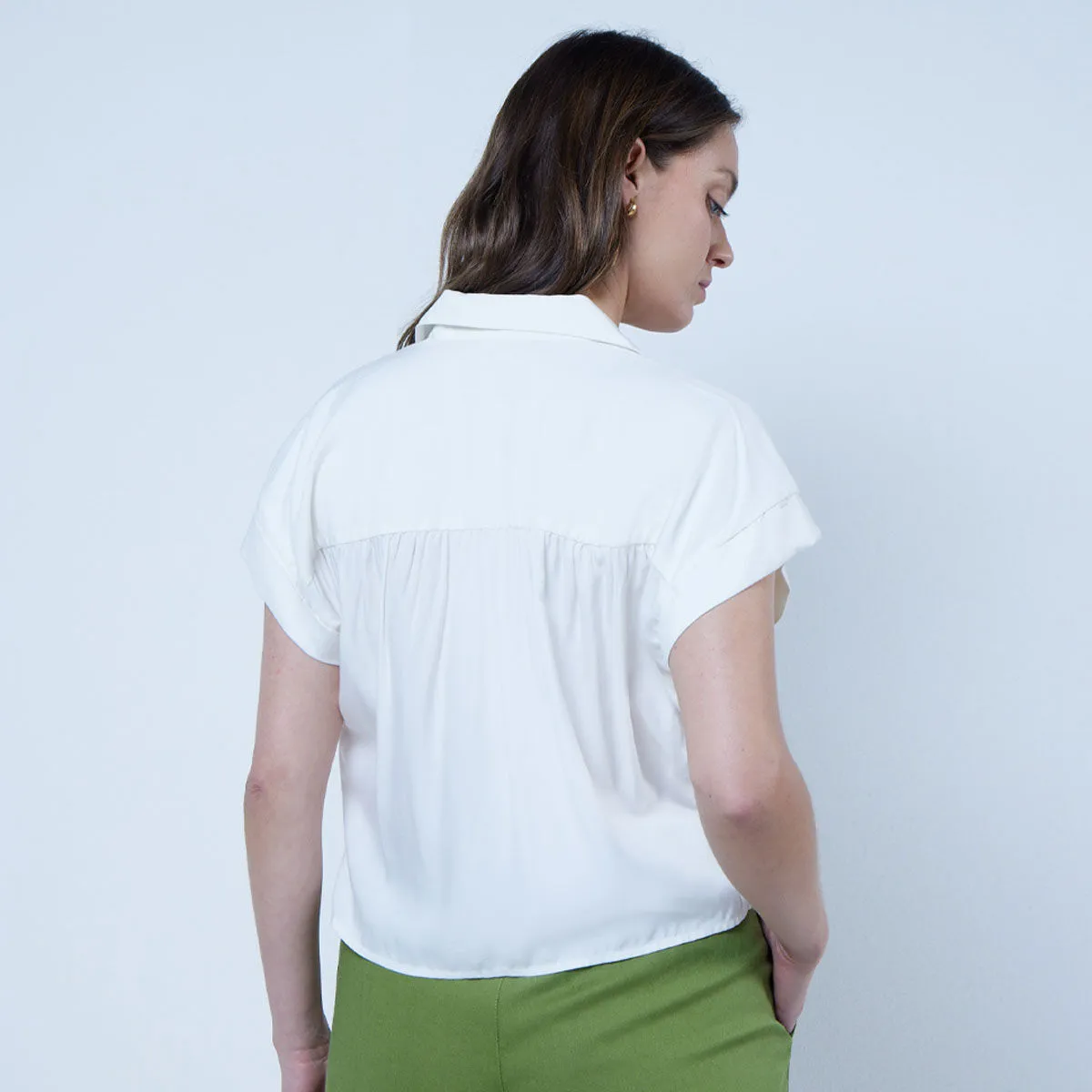 Blusa Con Cuello Camisero