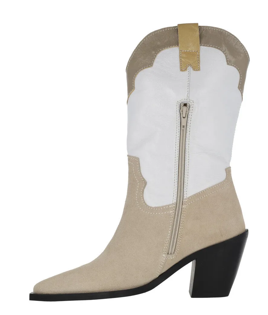 Botas cowboy combinadas con tacón alto Erin