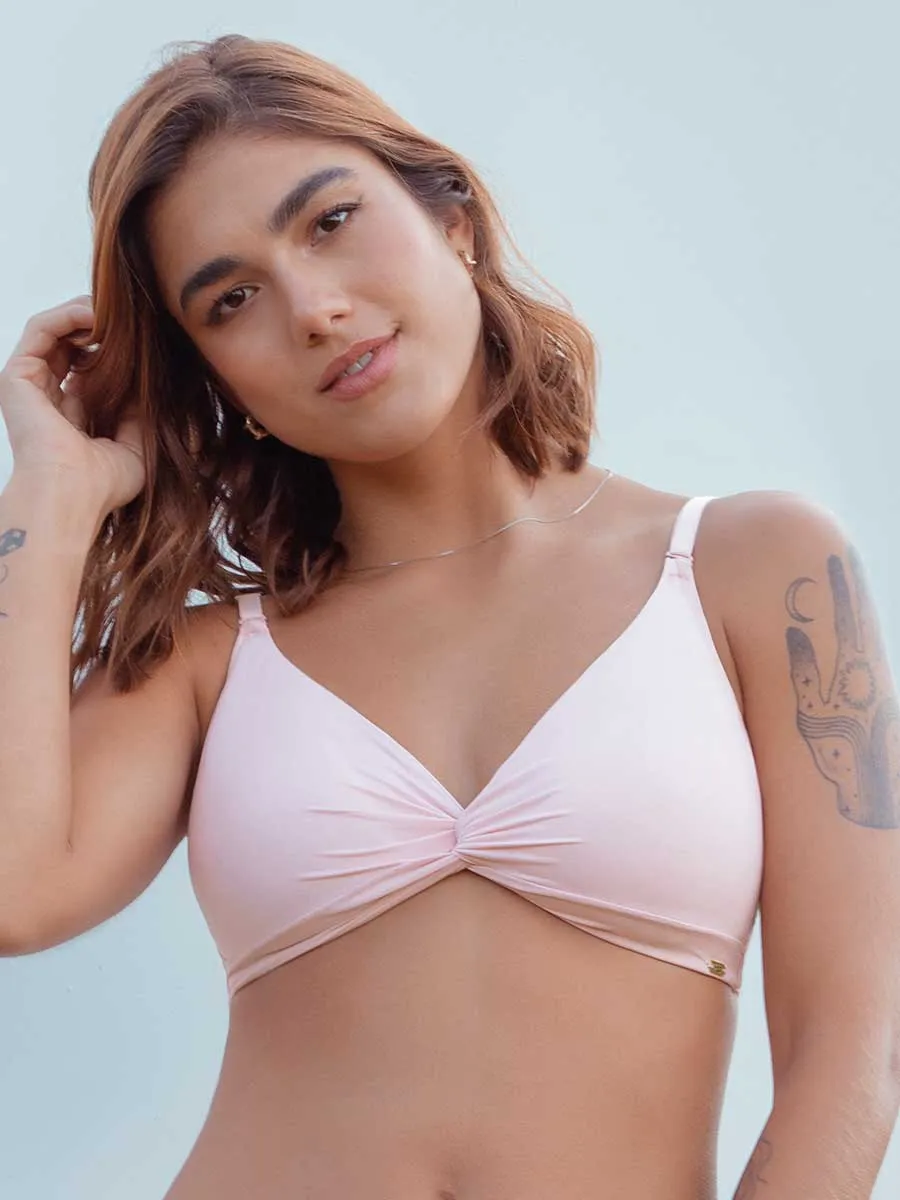Bralette triangular con realce natural