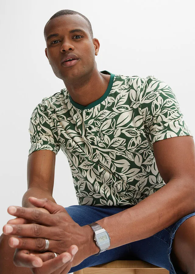 Camiseta de manga corta con cuello henley Verde oscuro estampado