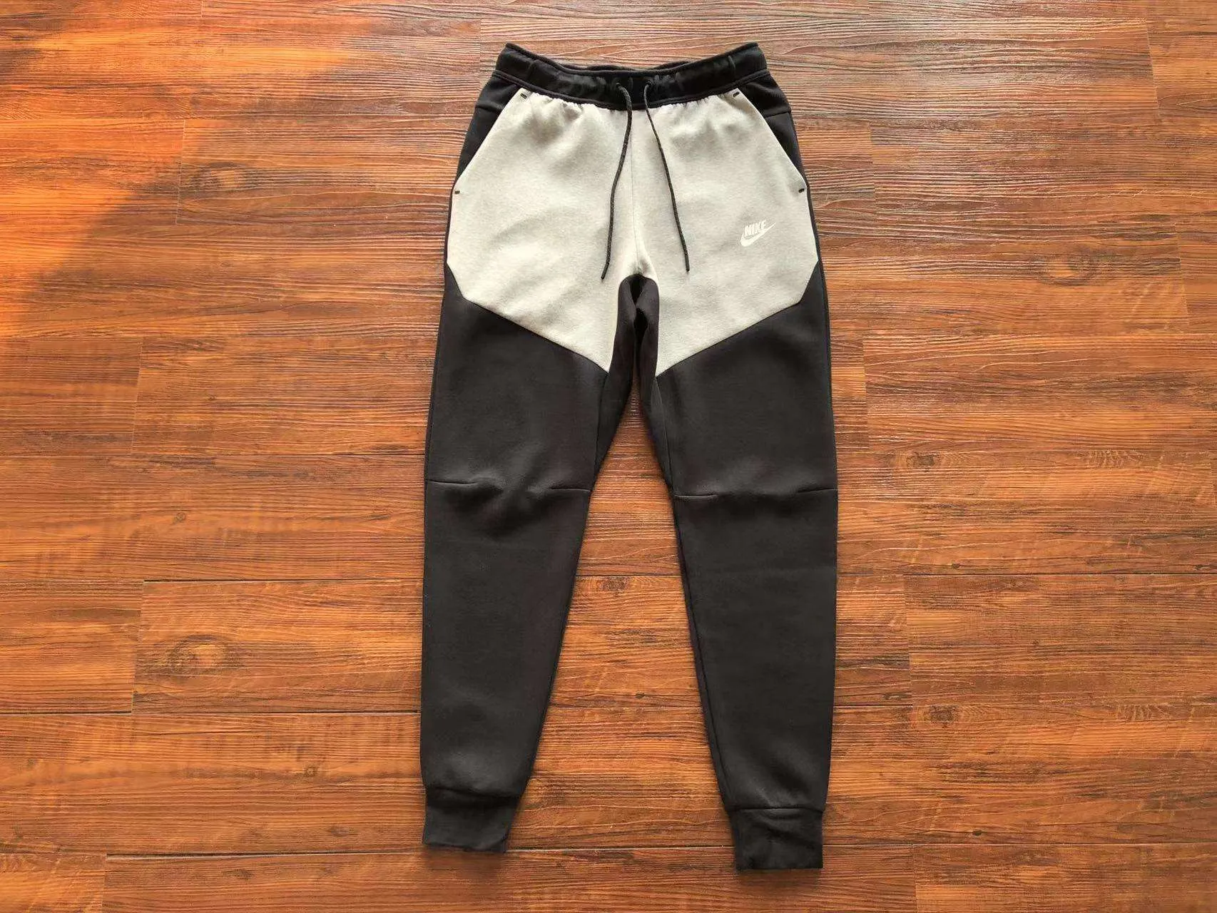Conjunto de Chándal Nike Tech Fleece Negro/Gris