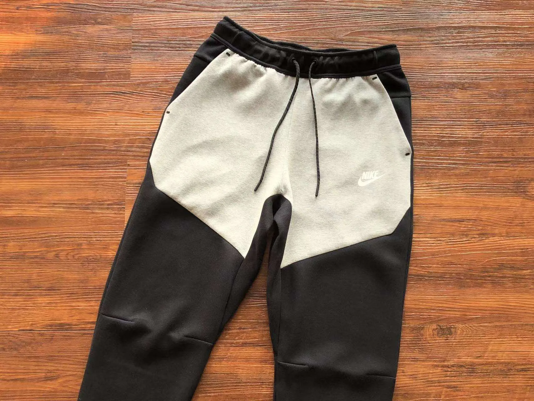 Conjunto de Chándal Nike Tech Fleece Negro/Gris
