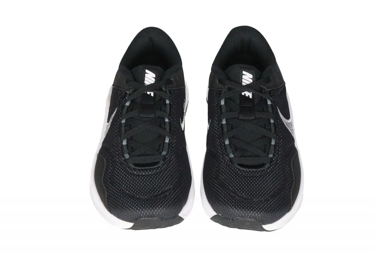 Deportivo Nylon Negro Pipa y Piso Blanco