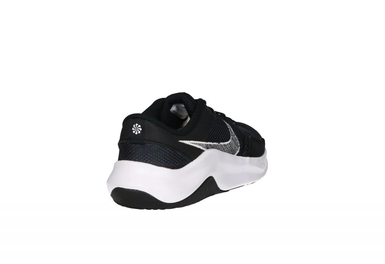 Deportivo Nylon Negro Pipa y Piso Blanco
