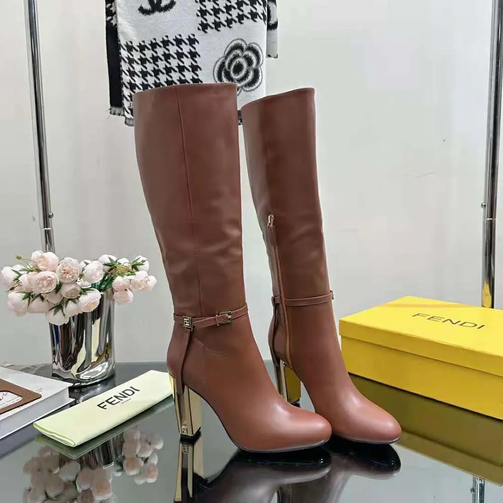 FENDI BOTAS DE TACóN ALTO DELFINA DE PIELMARRóN