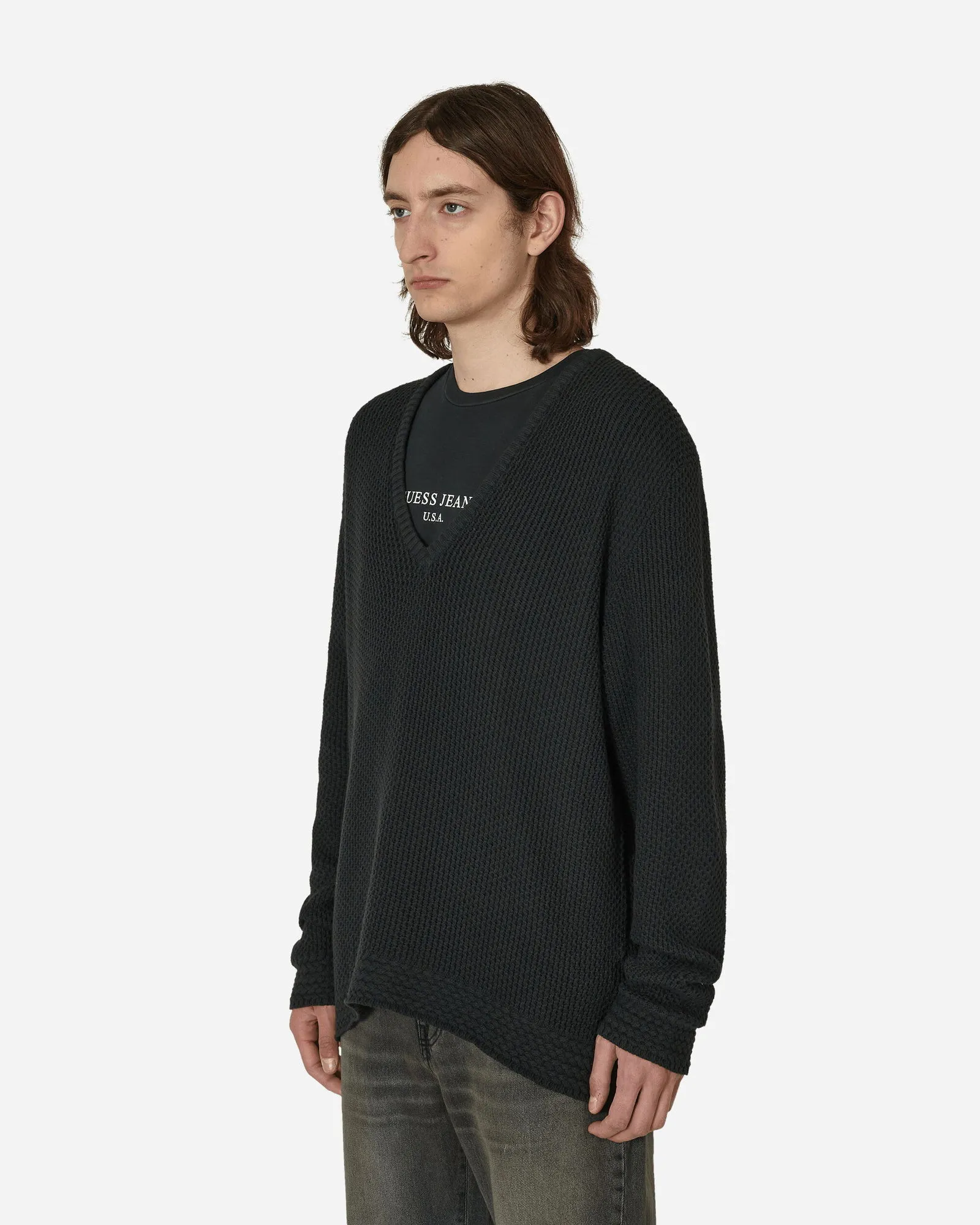 GUESS VNECK SWEATER