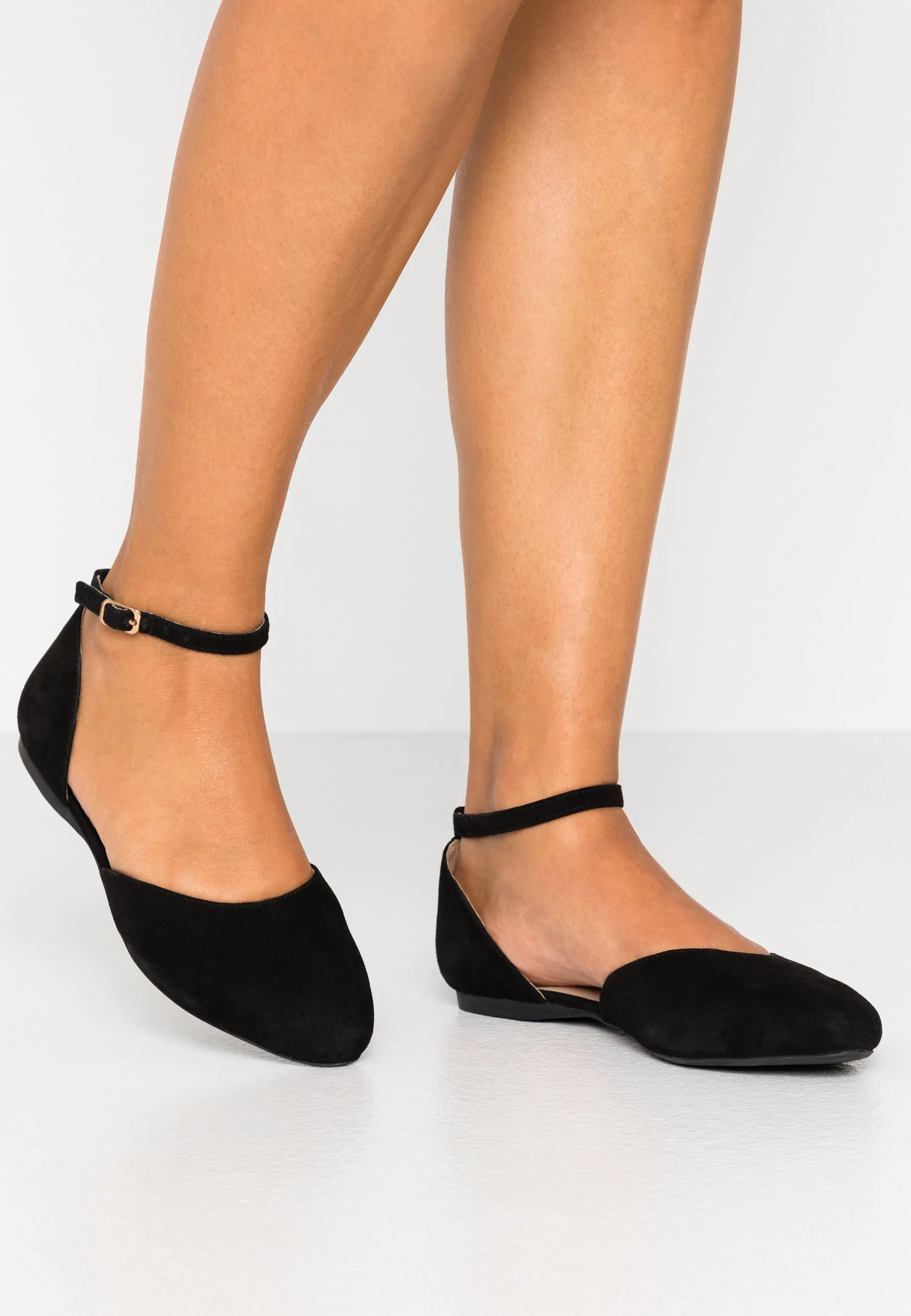 LEATHER  BAILARINAS CON HEBILLA