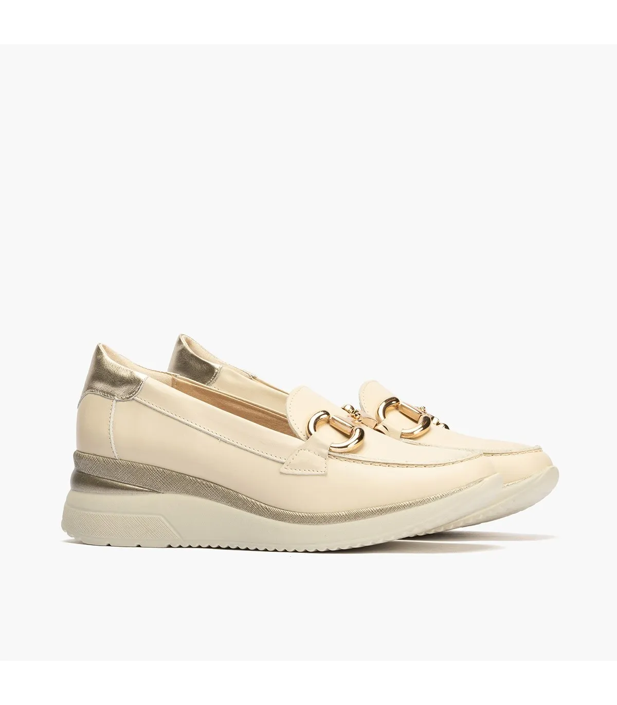 Mocasines de mujer con con adorno cadena y plataforma CREMA