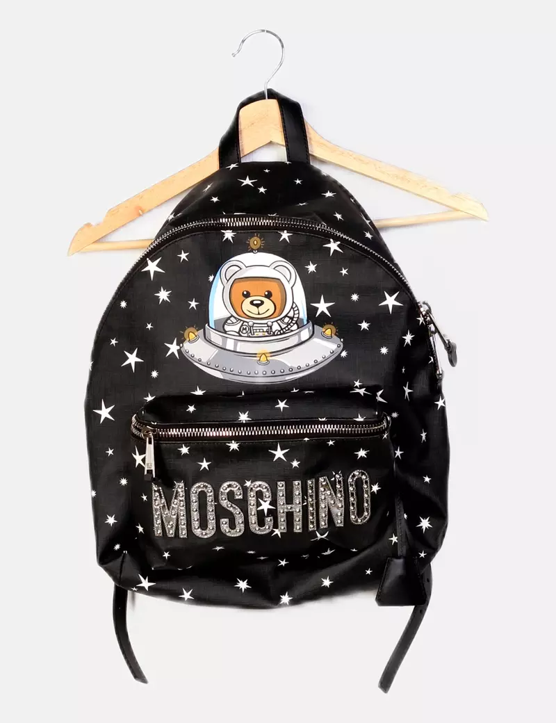 Moschino Mochila negra tachas