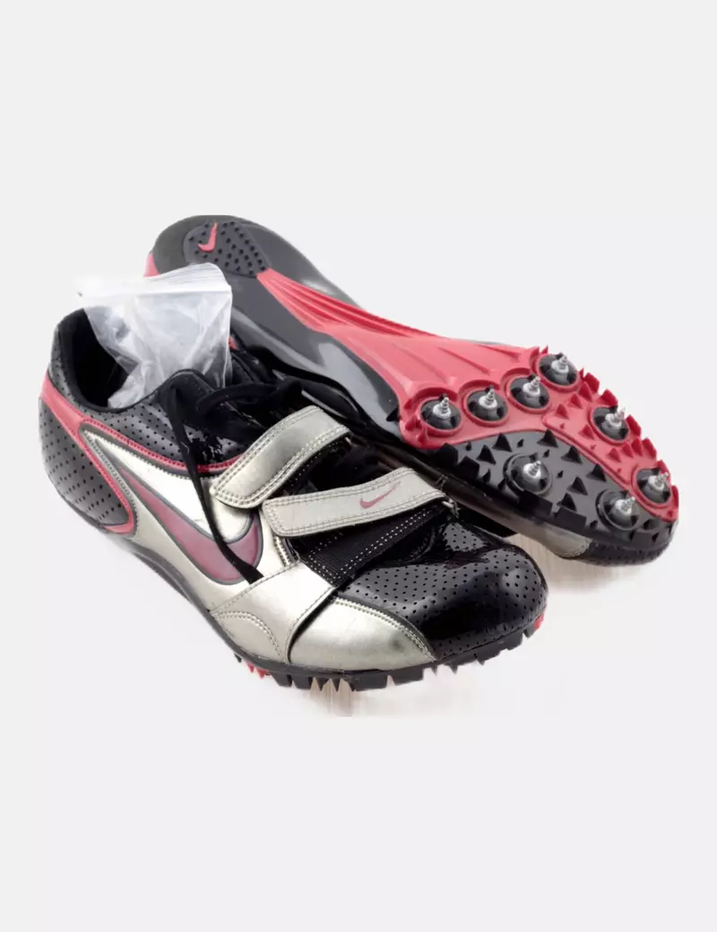 Nike Bota futbol con tacos