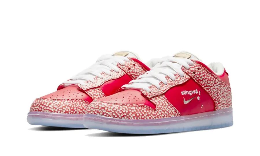 Nike Dunk SB Low Stingwater Magic Mushroom