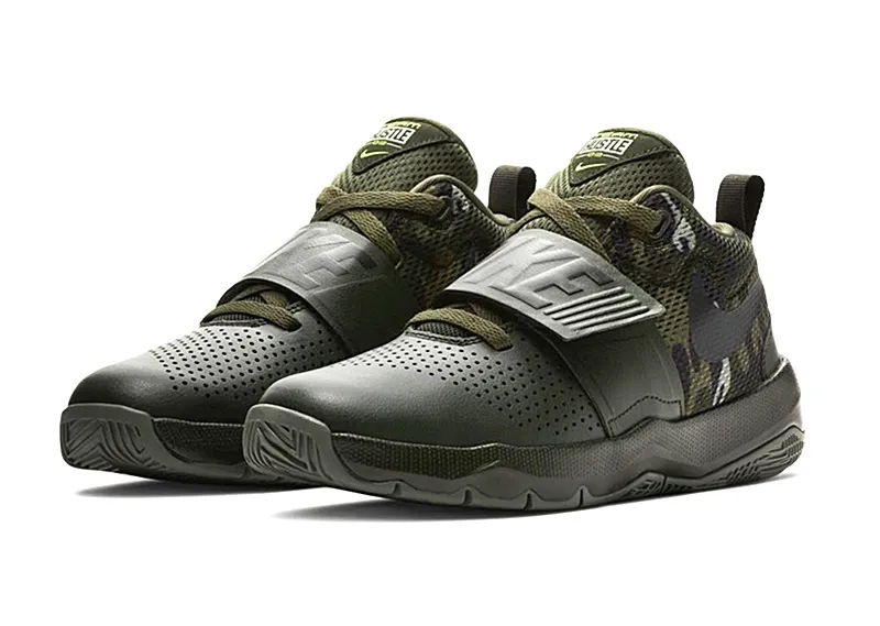 Nike Team Hustle D 8 (GS) "Cripsis" (301)