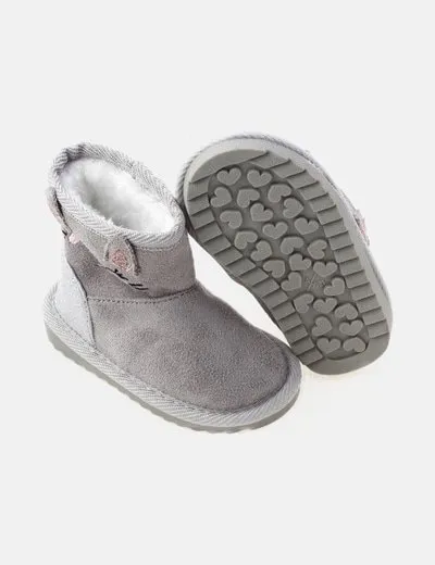 NoName Bota gris con borreguito