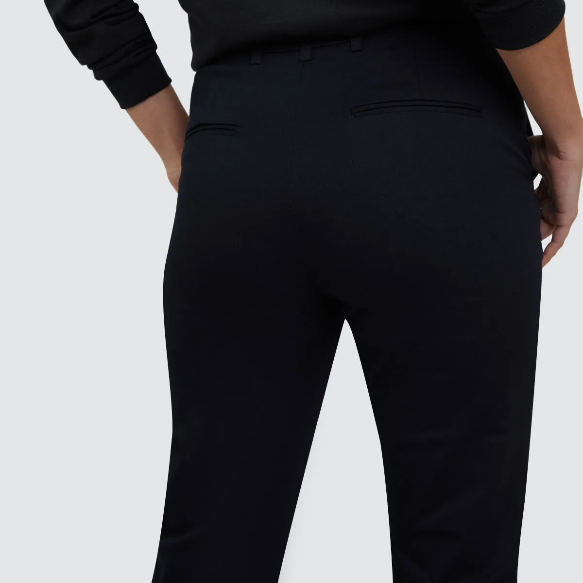 Pantalon Tipo Chino con Bolsillos