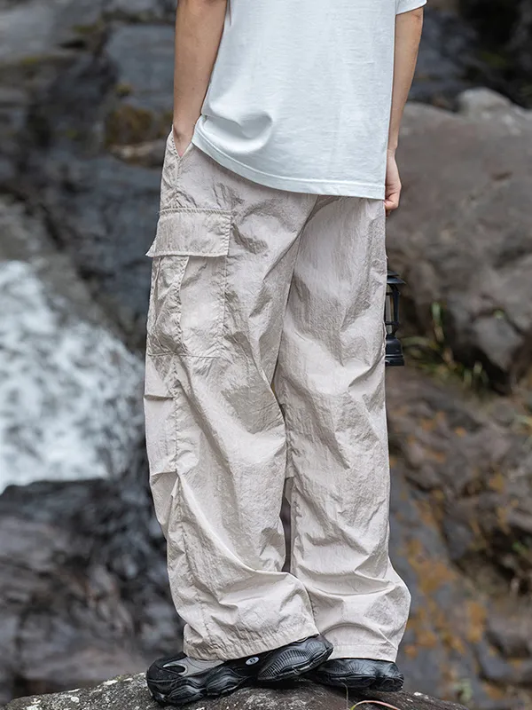 Pantalones cargo plisados dobles con bolsillo grande texturizado para hombre
