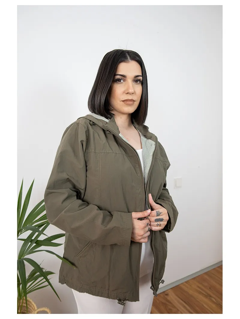 Parka lisa con capucha, Losan