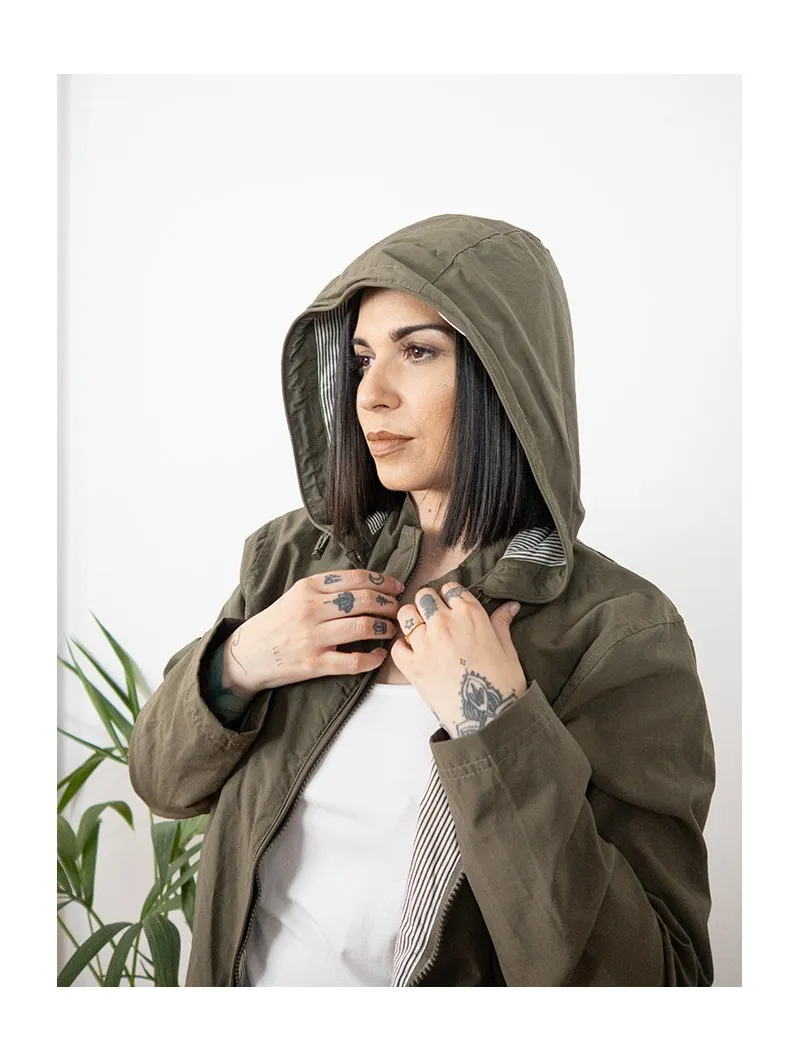 Parka lisa con capucha, Losan