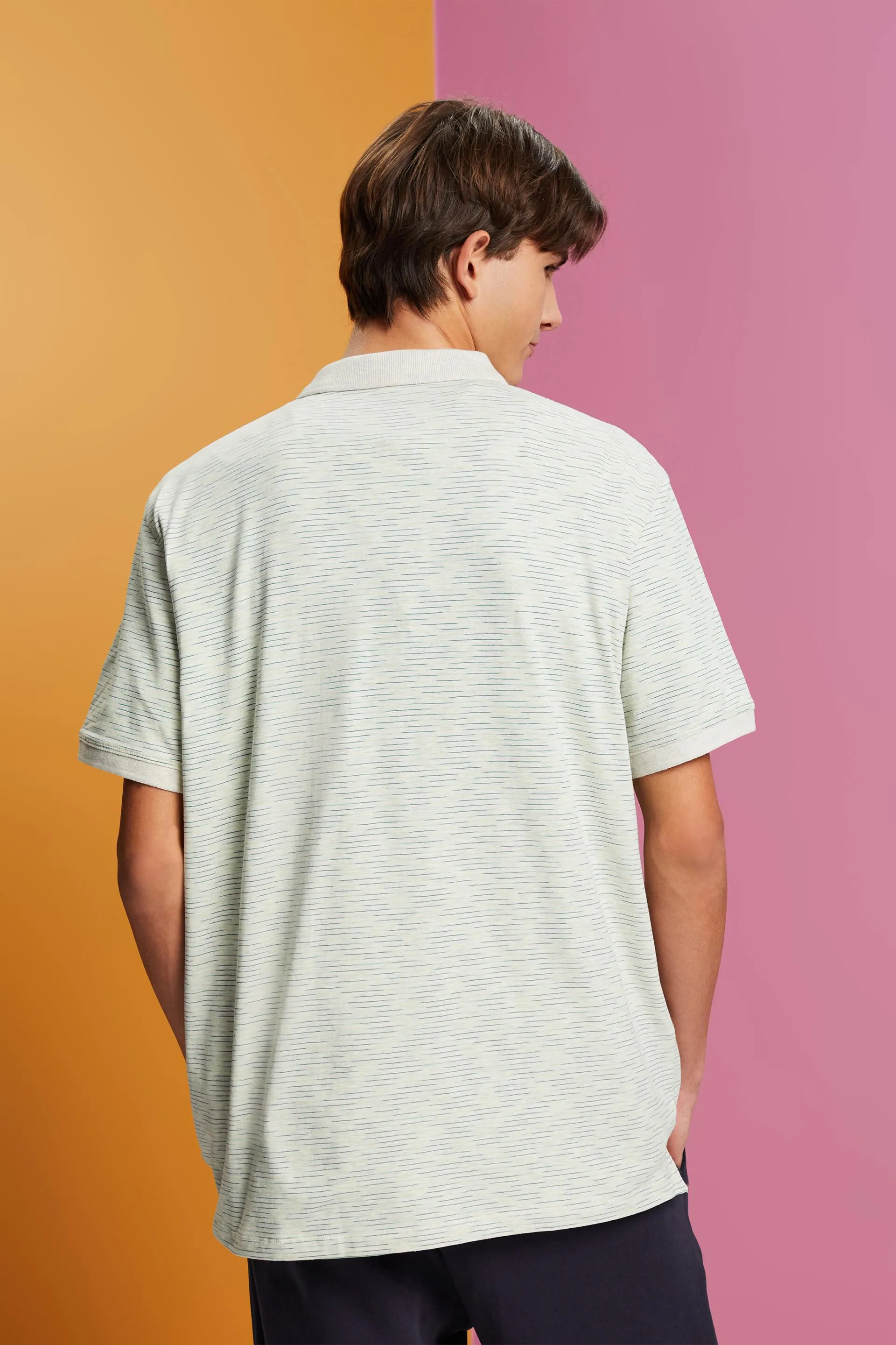 Polo jaspeado con rayas finas
