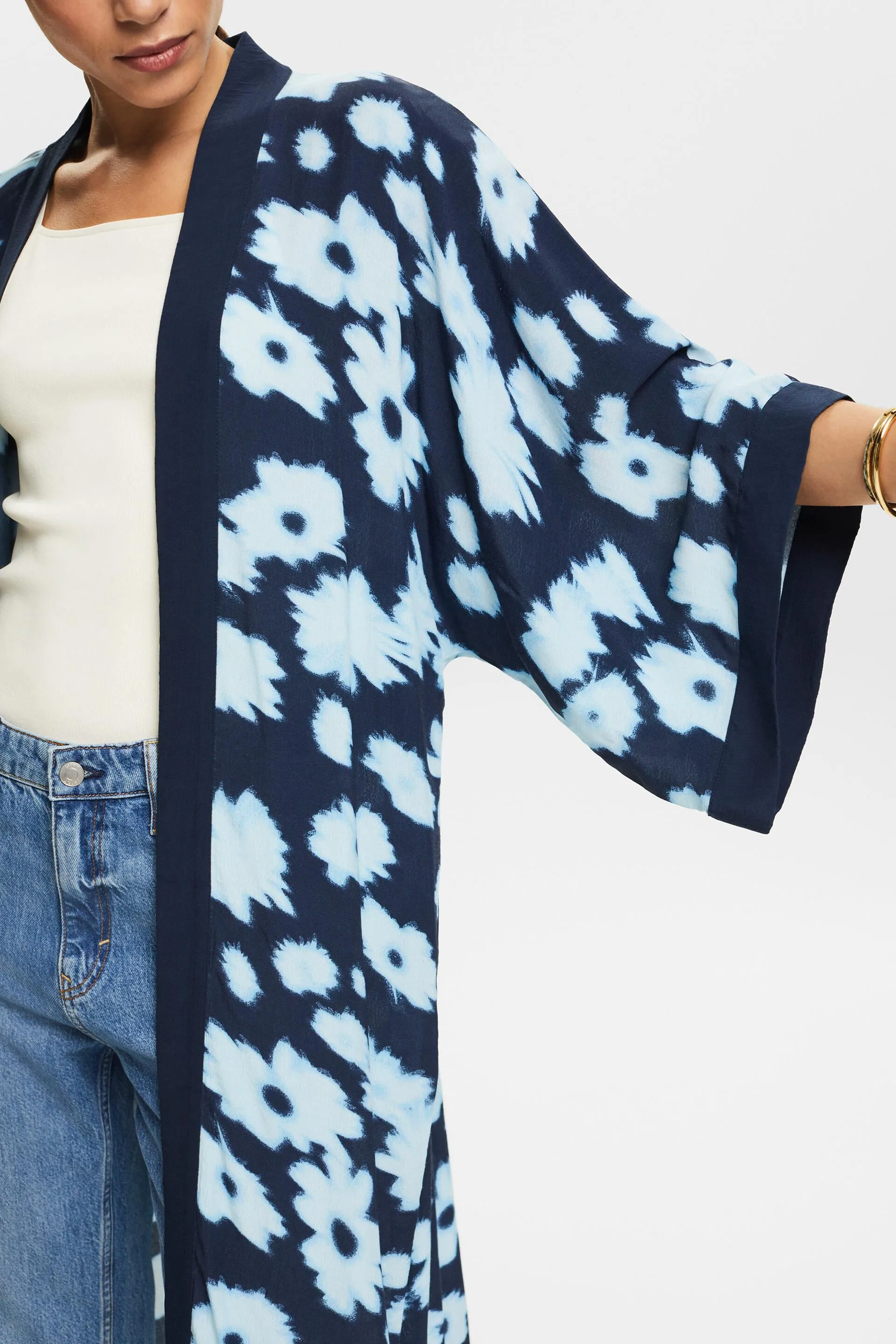Poncho estampado con diseño abierto