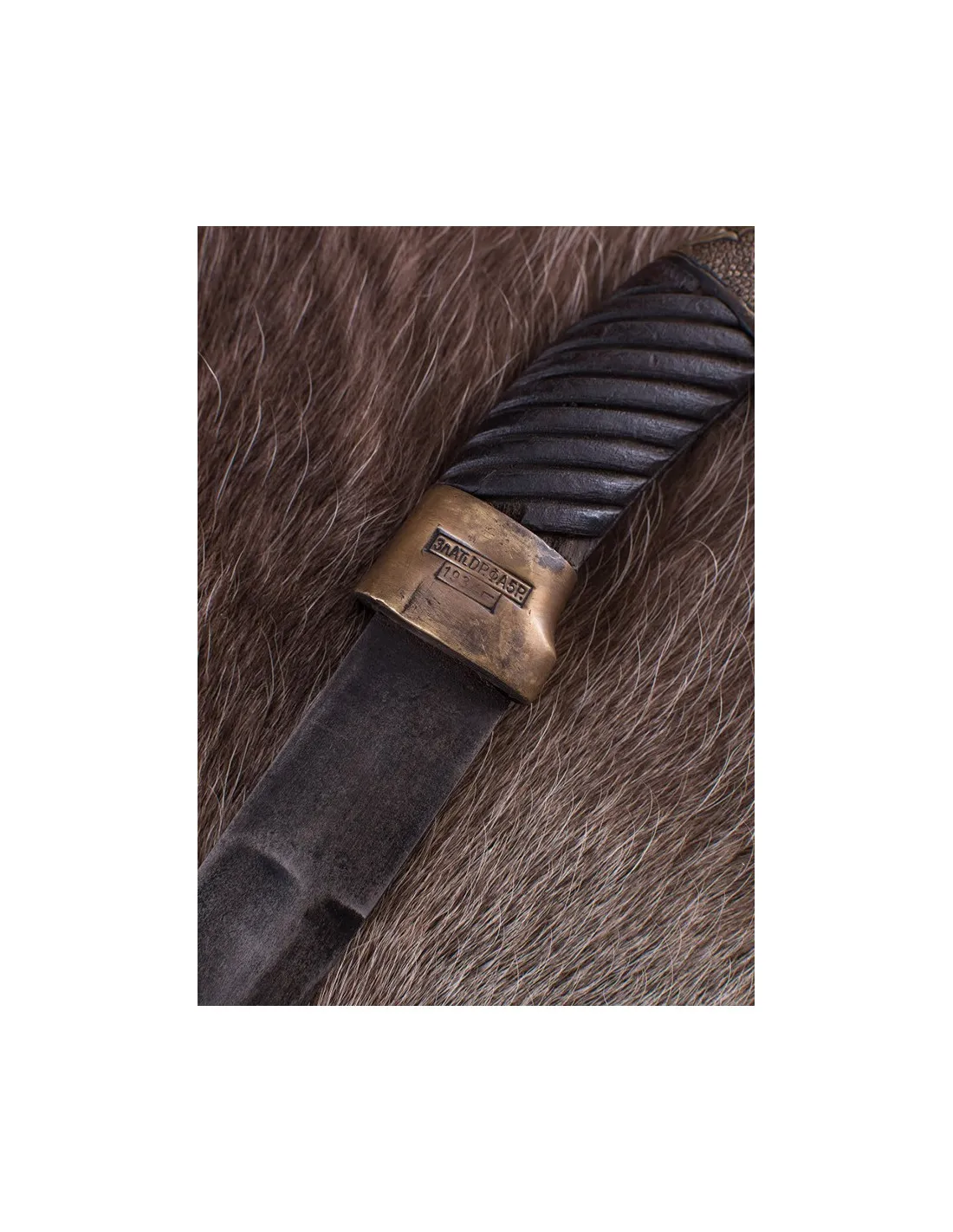 Sable Shashka envejecido, con bayoneta