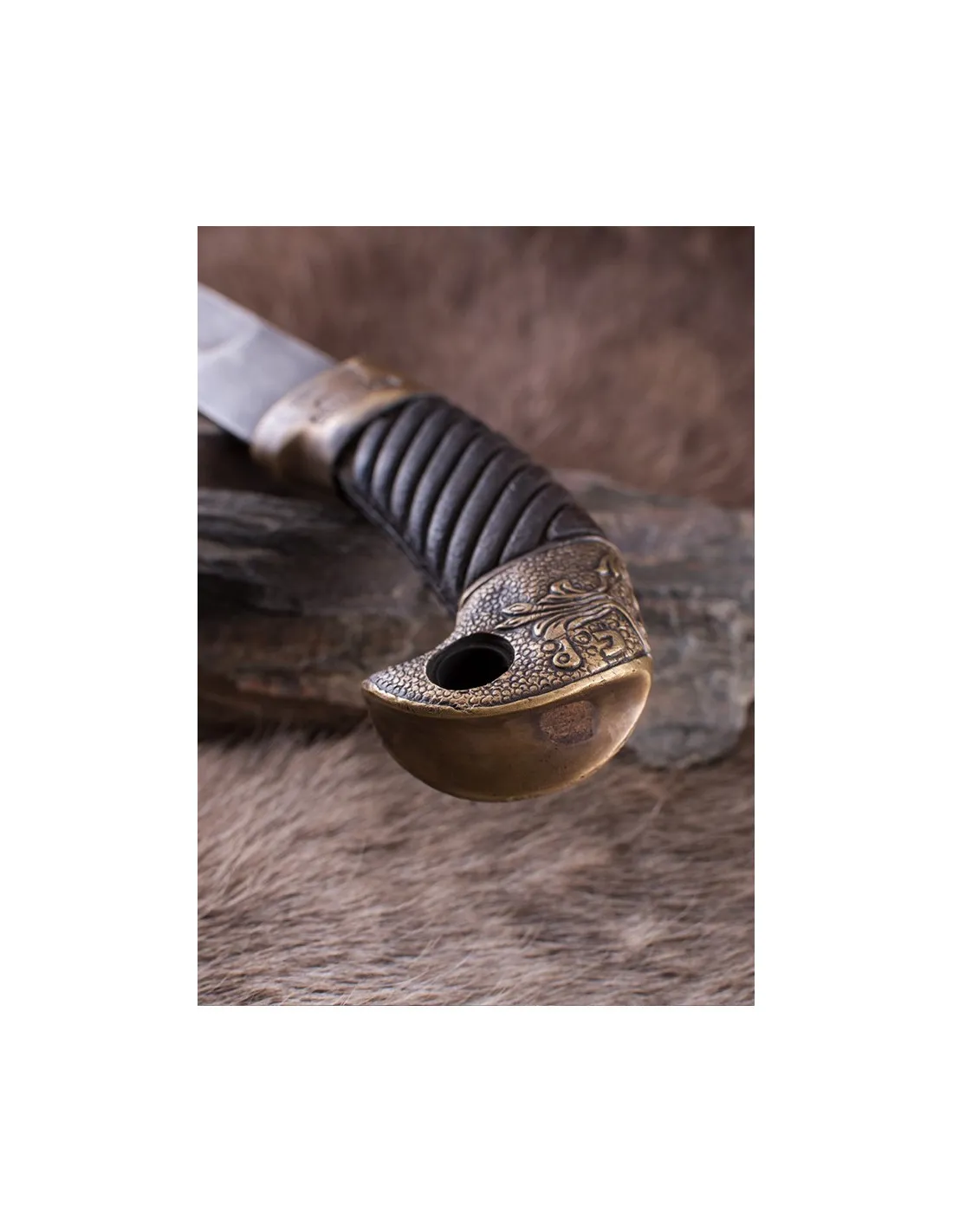 Sable Shashka envejecido, con bayoneta