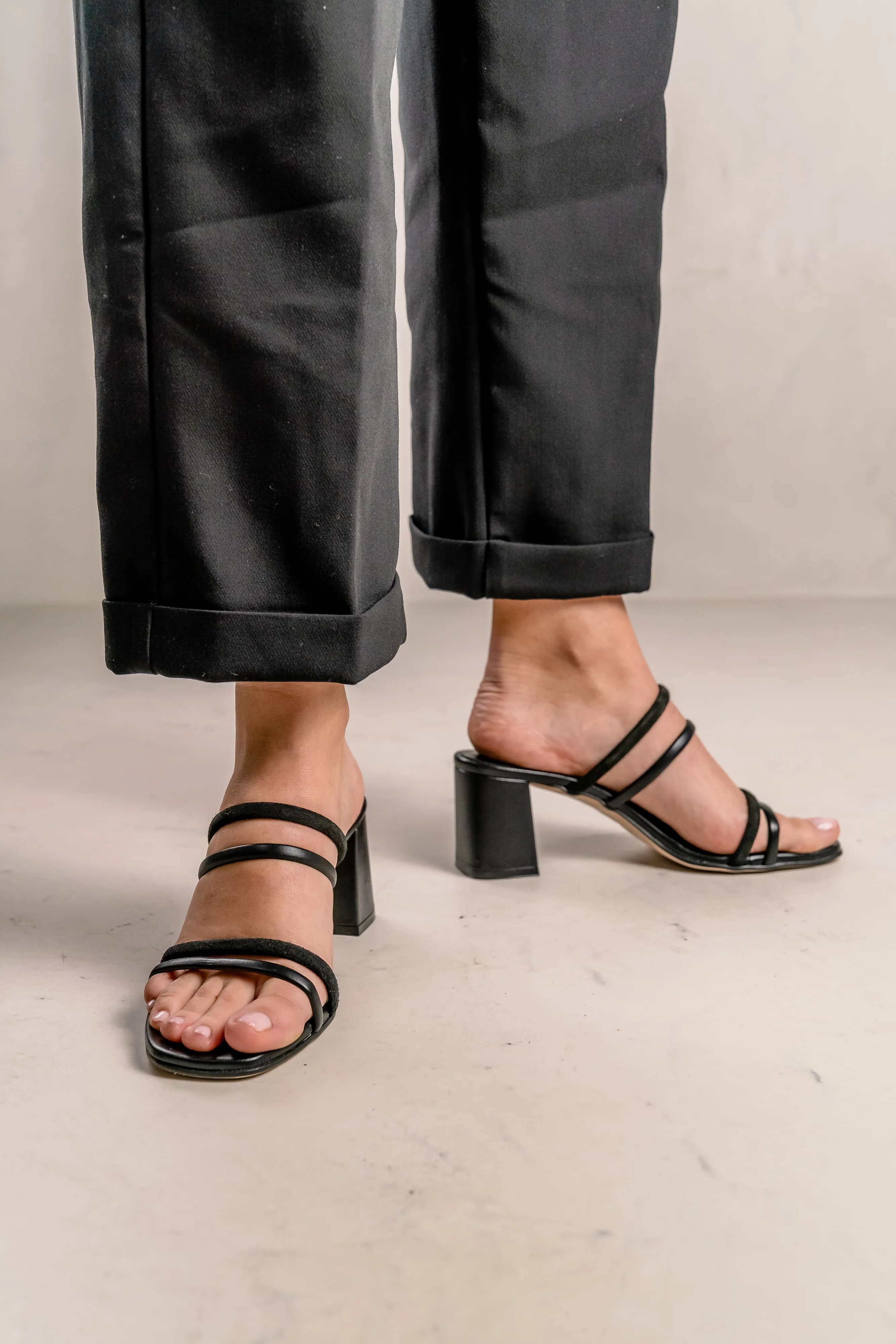 Sandalias Nolita de tiras combinadas y tacón ancho para mujer