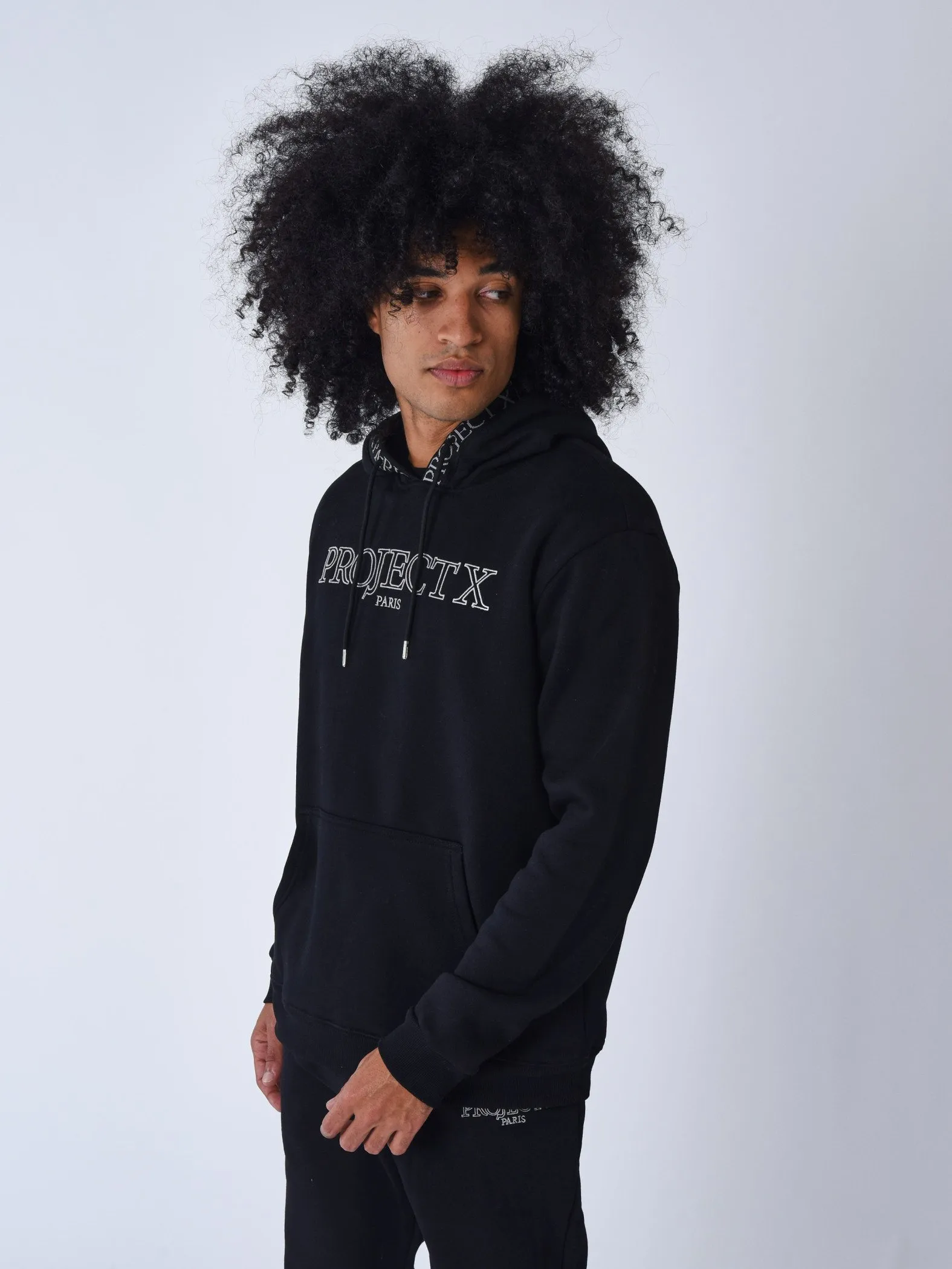 Sudadera con capucha bordada Contour
