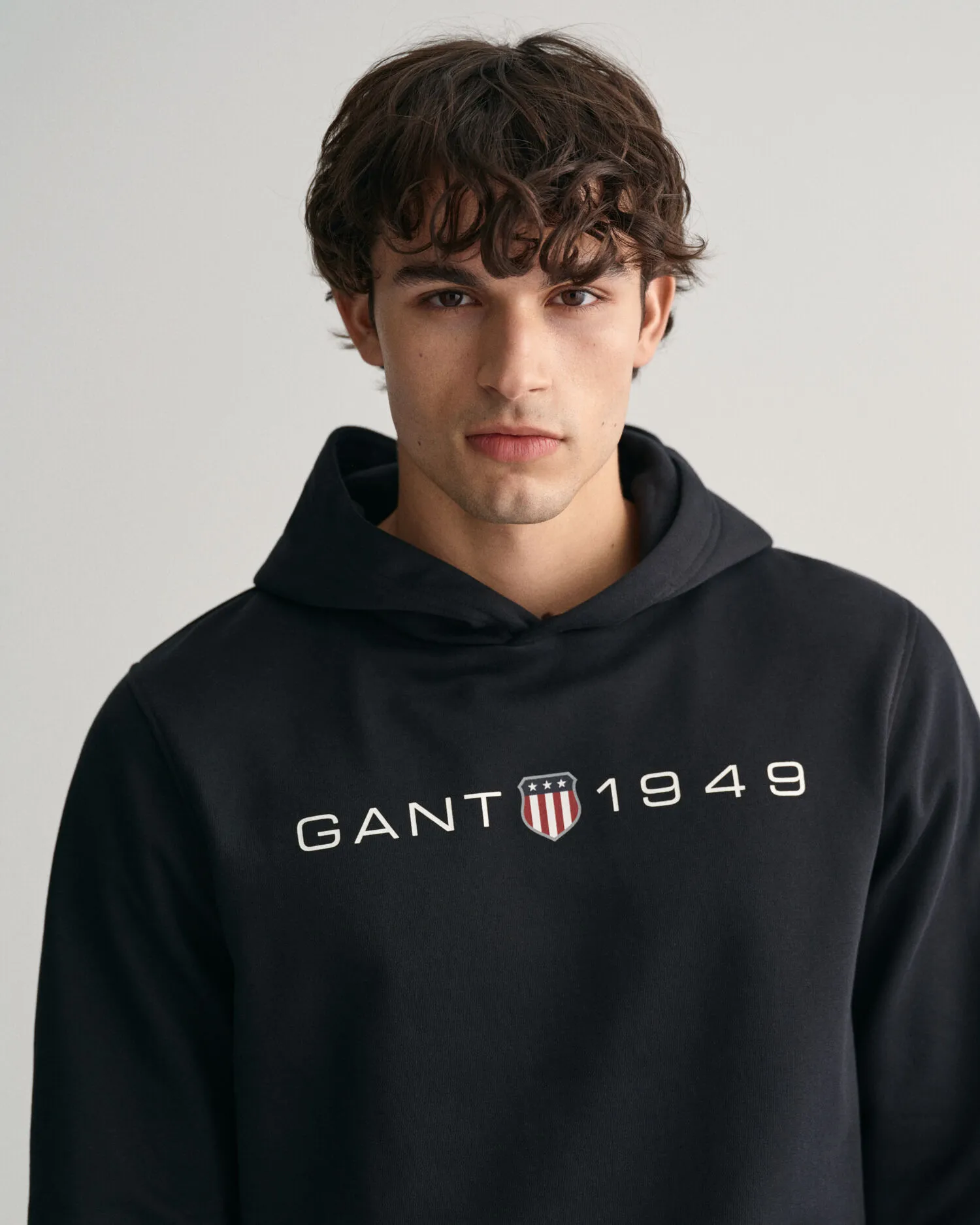 Sudadera con capucha y estampado gráfico