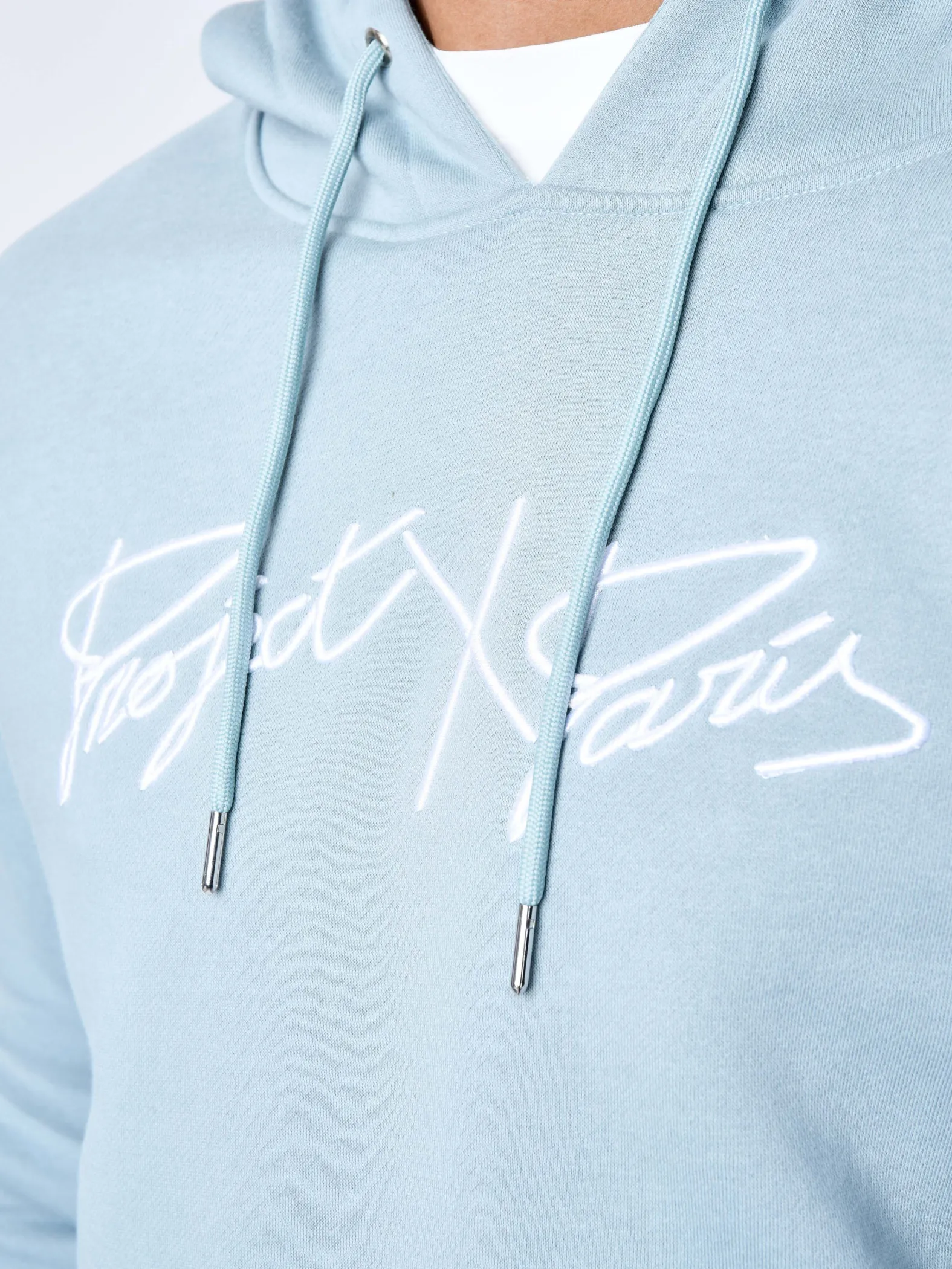 Sudadera con capucha y logotipo bordado
