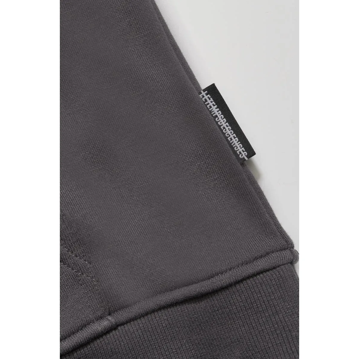 Sudadera y camisa con capucha NOEBO