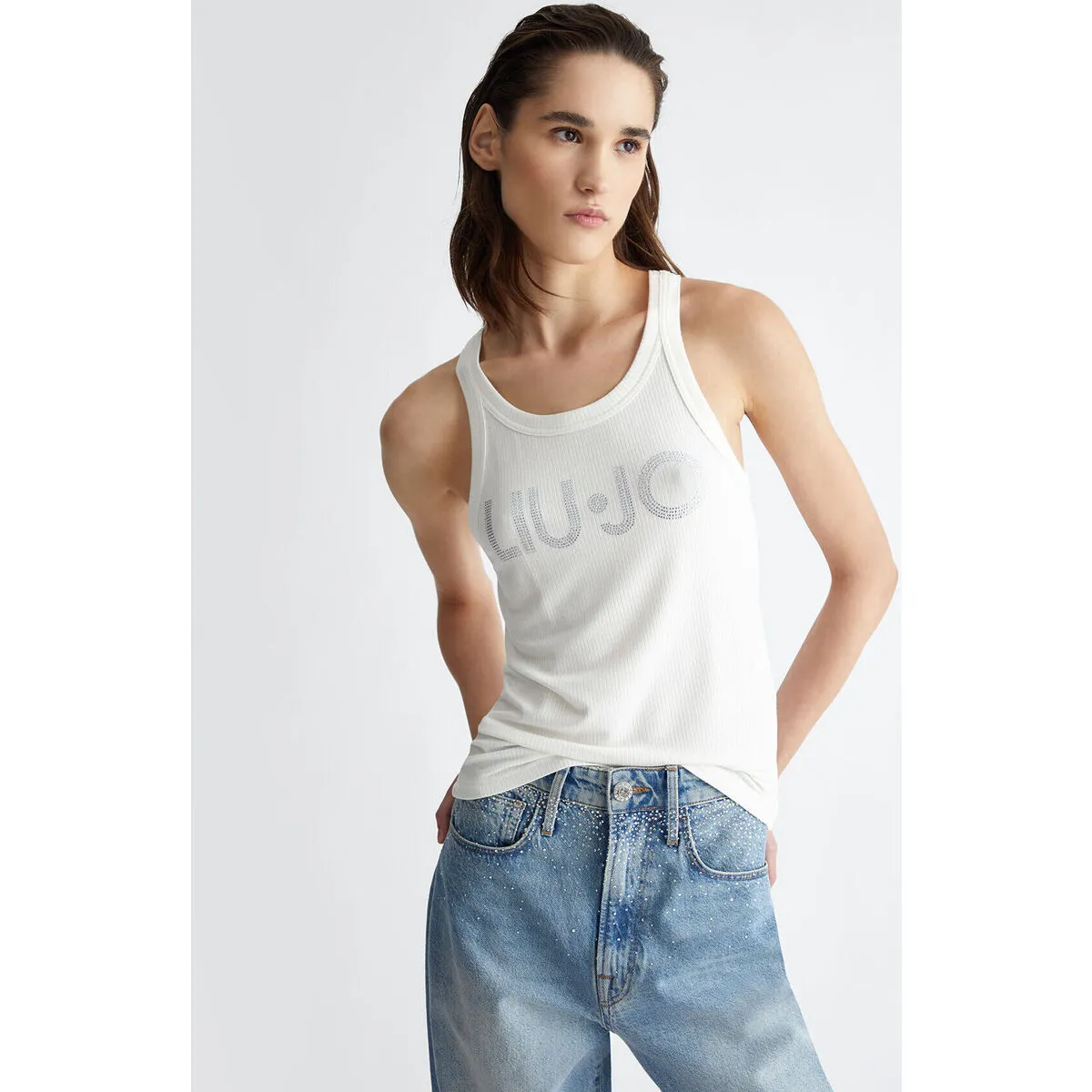 Top con logotipo y strass