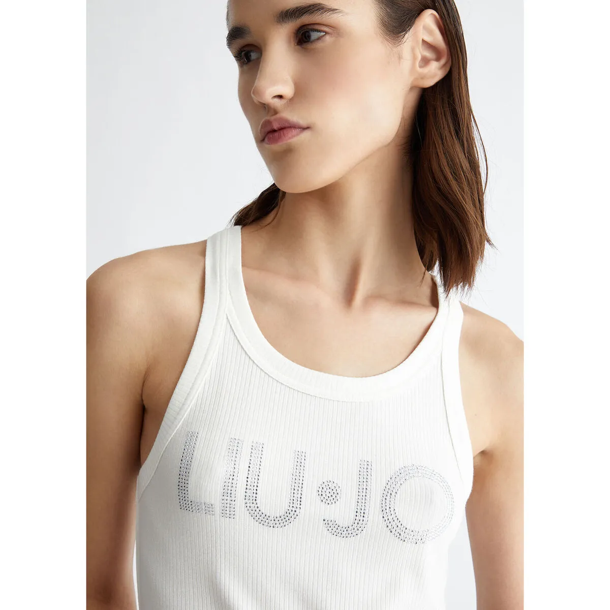 Top con logotipo y strass