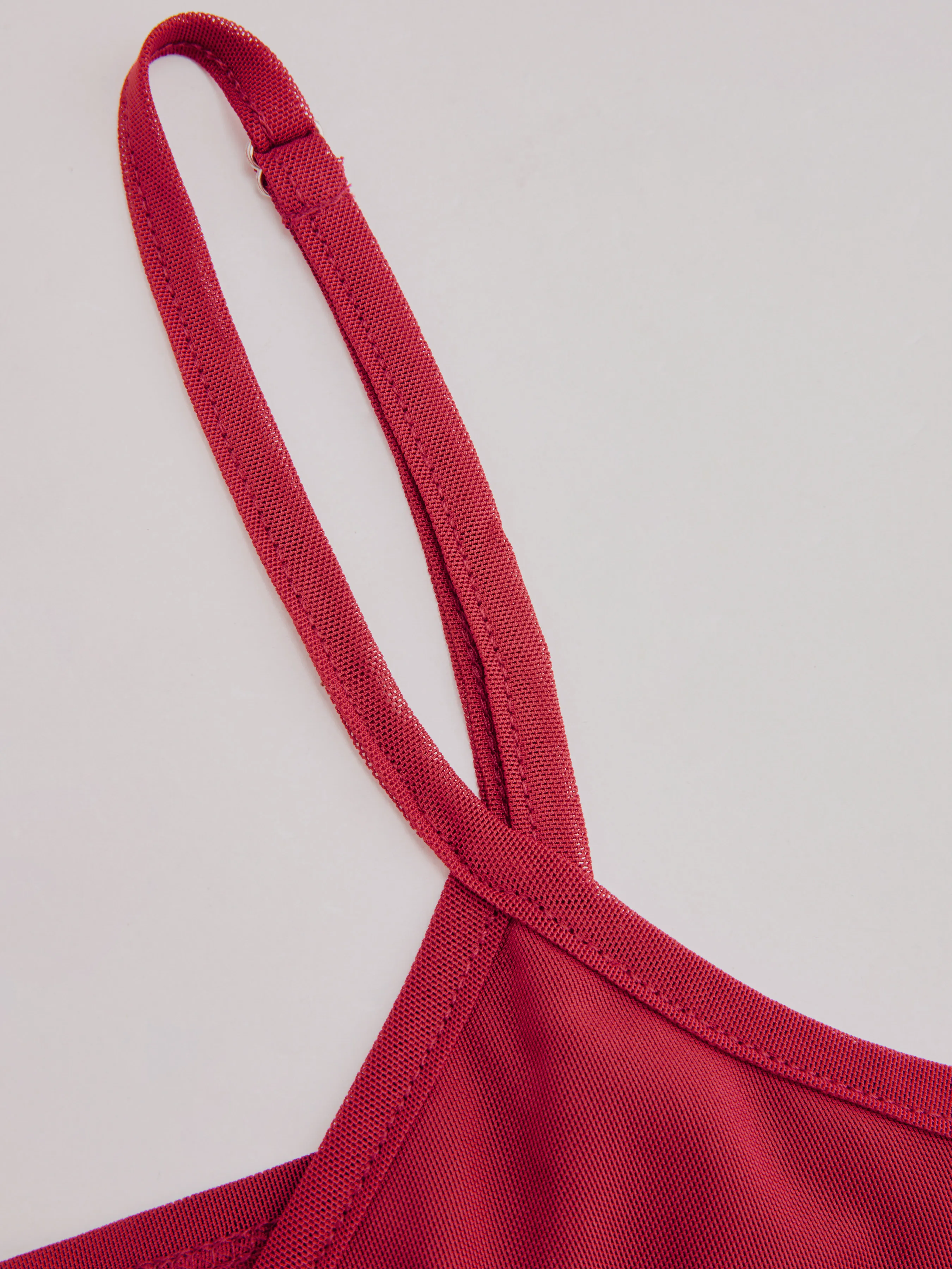  Top de Malla con Escote Corazón & Falda Maxi con Abertura Curvy