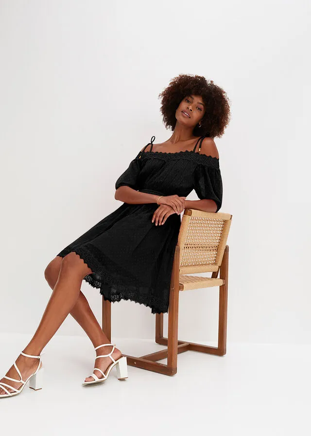 Vestido con hombros descubiertos y encaje Negro