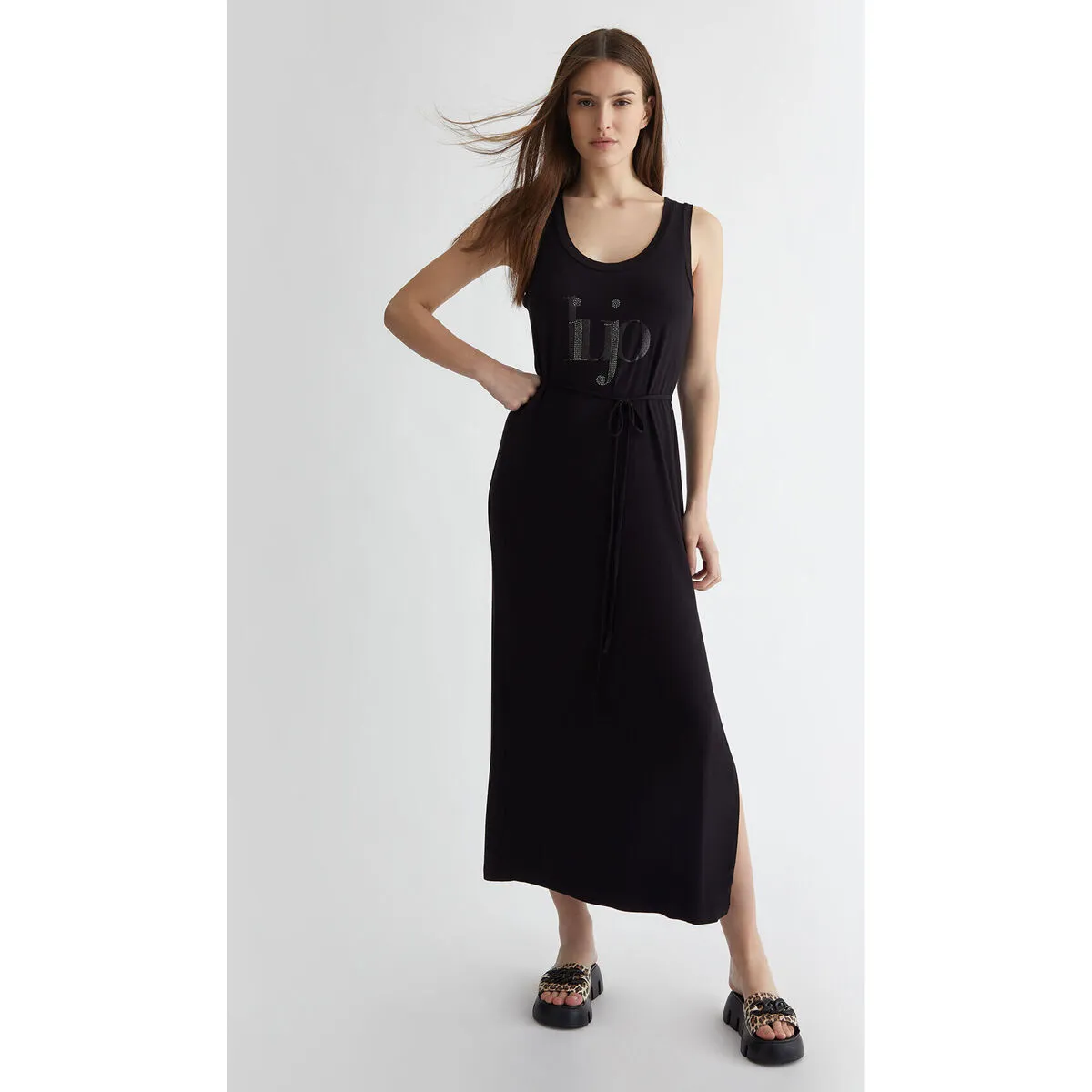Vestido con logotipo brillante y strass