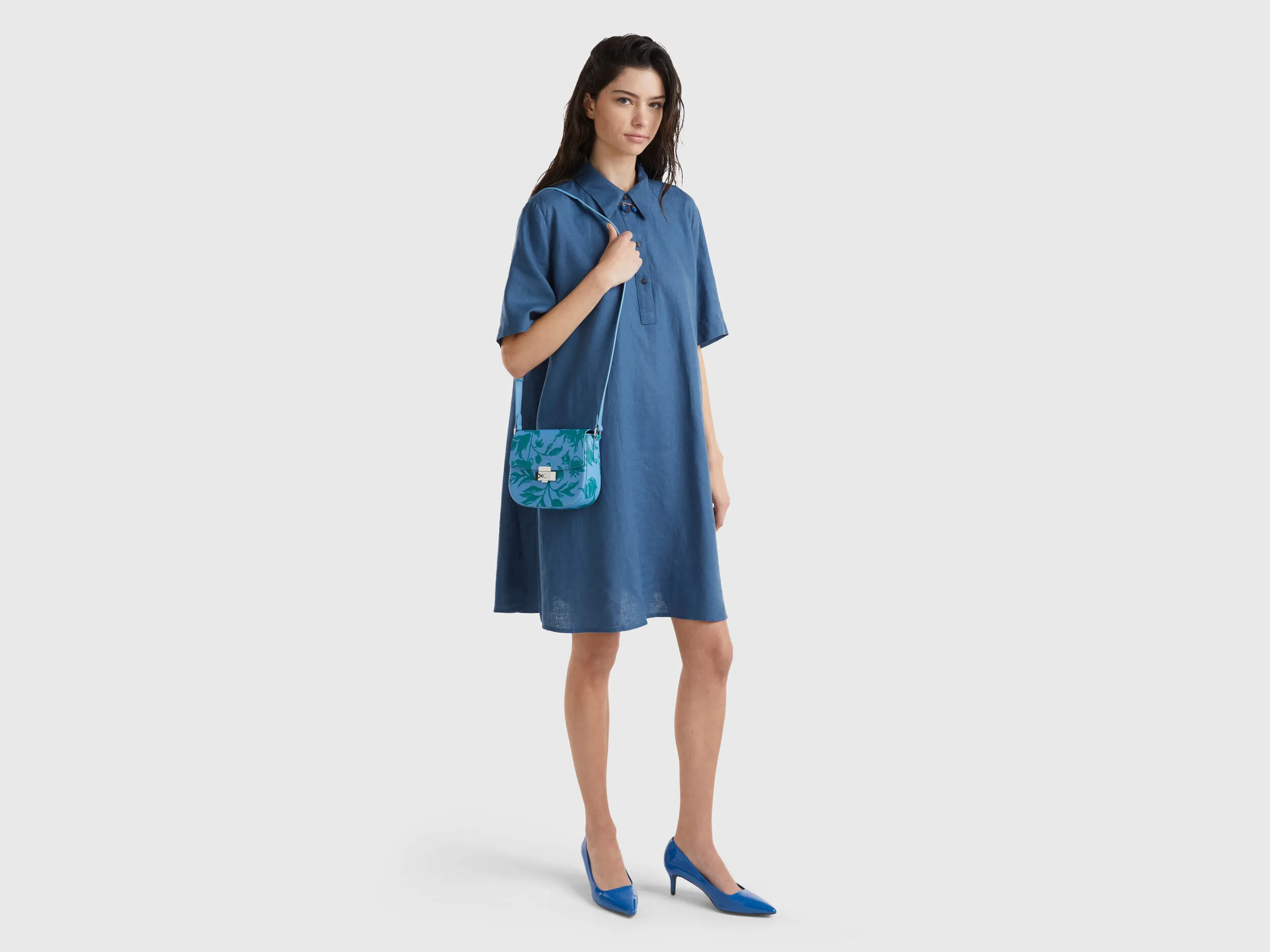 Vestido corto de puro lino