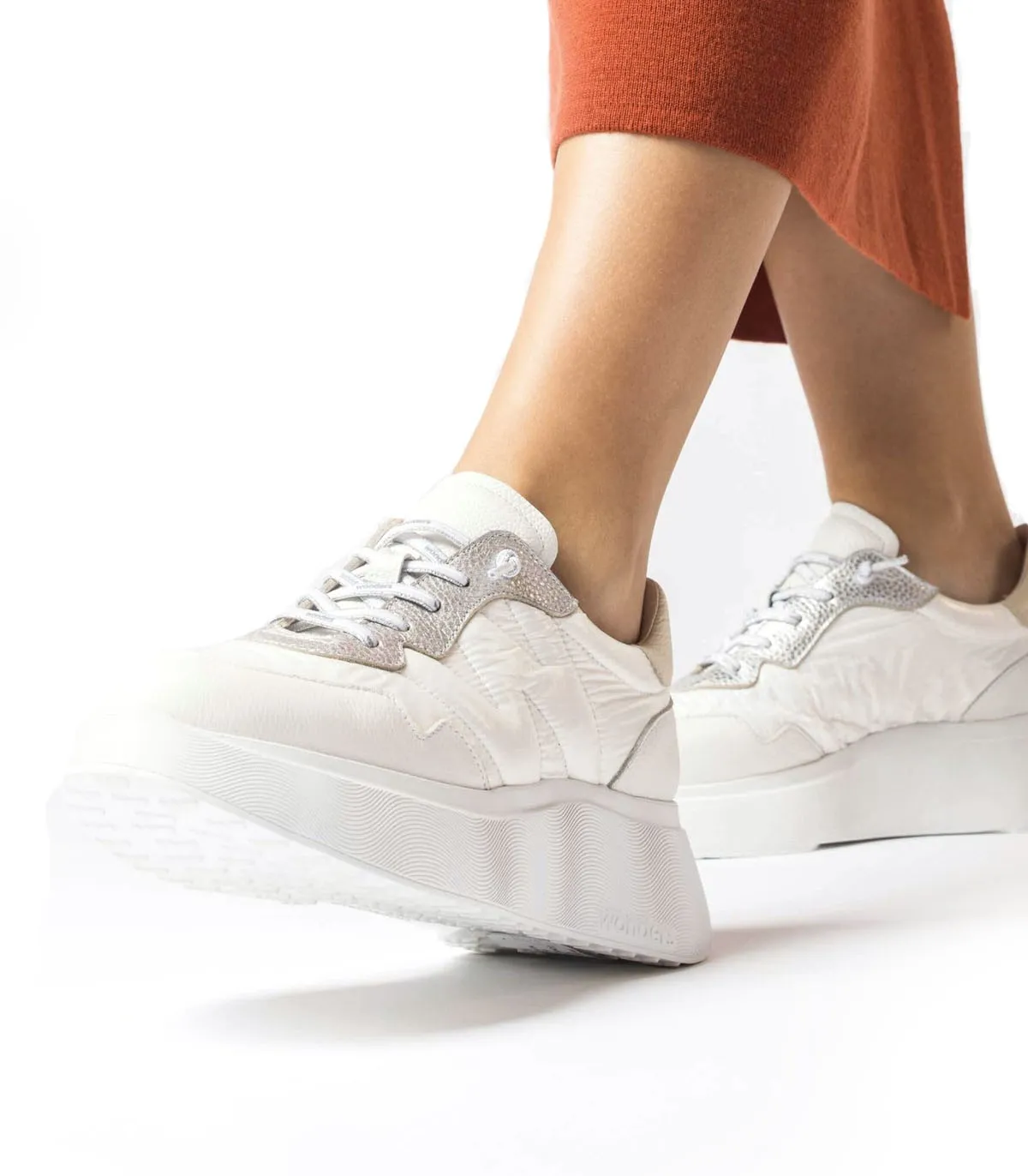 ZAPATILLAS CASUAL PIEL Y NYLON WONDERS BERLIN A3602 BLANCOPLATA