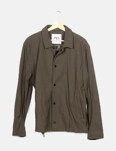 Zara Cazadora impermeable kaki