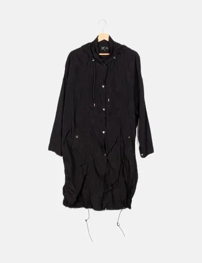 Zara Parka negra con capucha